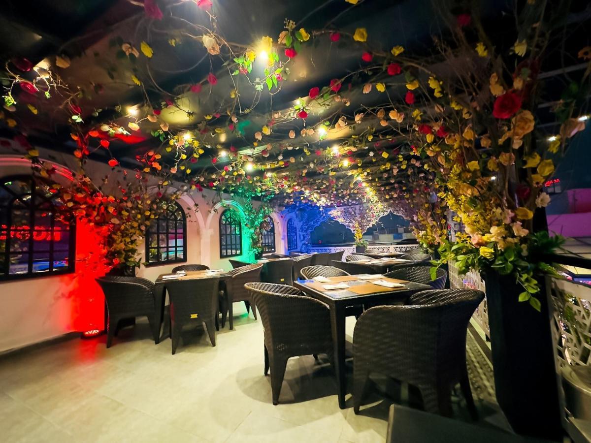 Rose Palace Hotel, Gulberg Λαχόρη Εξωτερικό φωτογραφία